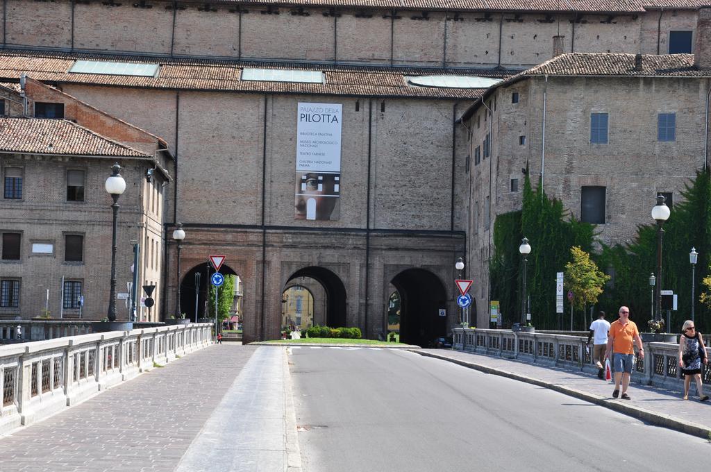 Apartment Ponte Delle Nazioni Parma Szoba fotó